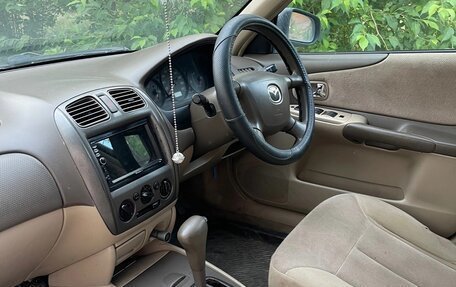 Mazda Familia, 2001 год, 250 000 рублей, 9 фотография