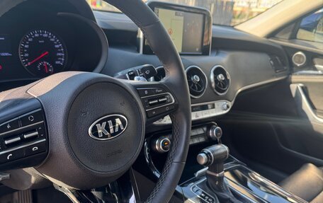 KIA Stinger I, 2018 год, 2 300 000 рублей, 10 фотография