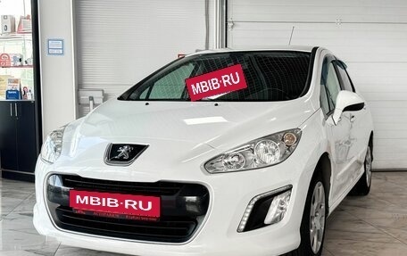 Peugeot 308 II, 2011 год, 489 000 рублей, 2 фотография