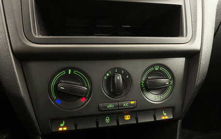 Skoda Rapid I, 2014 год, 950 000 рублей, 14 фотография