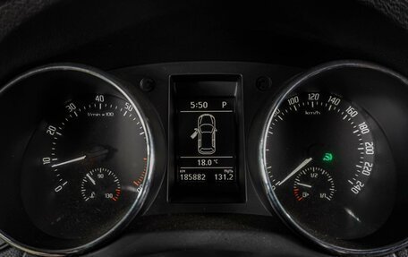 Skoda Yeti I рестайлинг, 2015 год, 1 019 000 рублей, 16 фотография