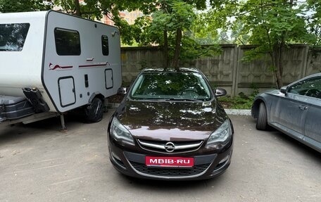 Opel Astra J, 2013 год, 760 000 рублей, 1 фотография