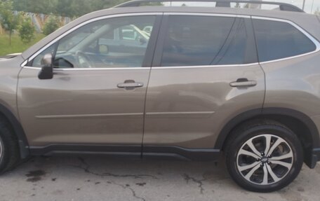 Subaru Forester, 2020 год, 2 900 000 рублей, 2 фотография