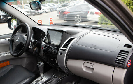 Mitsubishi Pajero Sport II рестайлинг, 2011 год, 1 088 000 рублей, 8 фотография