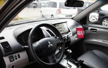 Mitsubishi Pajero Sport II рестайлинг, 2011 год, 1 088 000 рублей, 11 фотография
