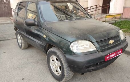 Chevrolet Niva I рестайлинг, 2005 год, 165 000 рублей, 1 фотография