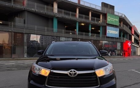 Toyota Highlander III, 2015 год, 3 150 000 рублей, 1 фотография