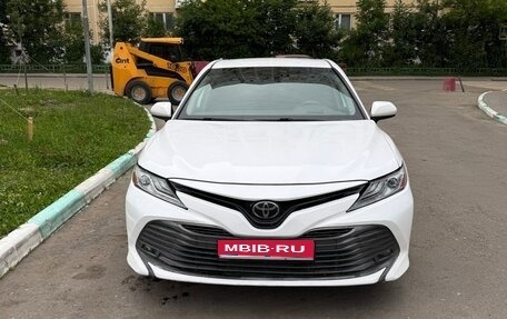 Toyota Camry, 2019 год, 1 520 000 рублей, 1 фотография