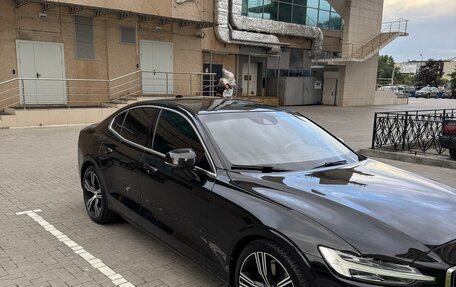 Volvo S60 III, 2020 год, 3 000 000 рублей, 1 фотография