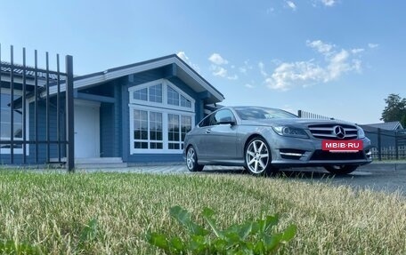 Mercedes-Benz C-Класс, 2012 год, 1 250 000 рублей, 3 фотография