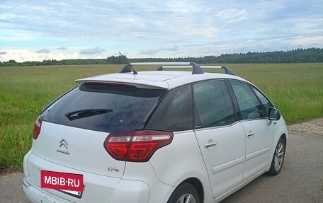 Citroen C4 Picasso II рестайлинг, 2012 год, 650 000 рублей, 3 фотография
