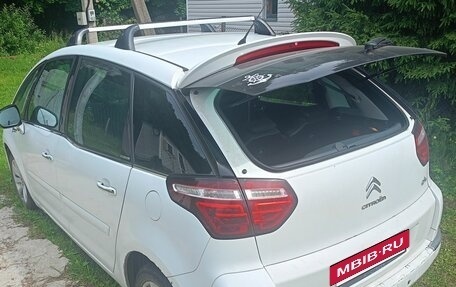 Citroen C4 Picasso II рестайлинг, 2012 год, 650 000 рублей, 8 фотография