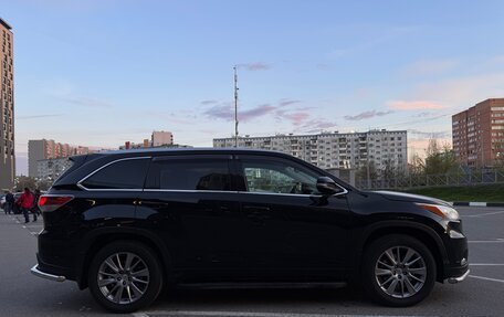 Toyota Highlander III, 2015 год, 3 150 000 рублей, 4 фотография