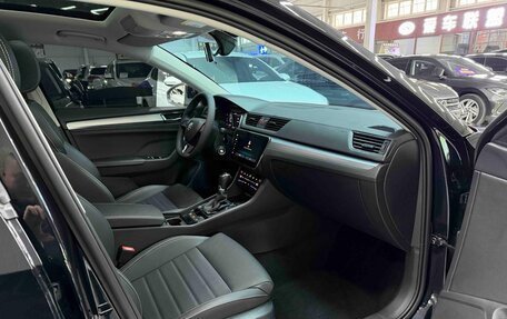 Skoda Superb III рестайлинг, 2023 год, 1 590 000 рублей, 15 фотография