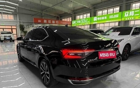 Skoda Superb III рестайлинг, 2023 год, 1 590 000 рублей, 6 фотография