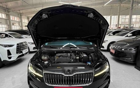 Skoda Superb III рестайлинг, 2023 год, 1 590 000 рублей, 18 фотография