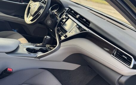 Toyota Camry, 2017 год, 2 050 000 рублей, 12 фотография