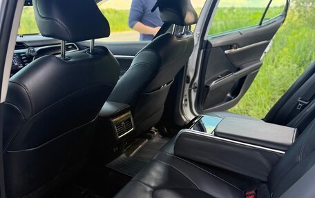 Toyota Camry, 2019 год, 2 650 000 рублей, 3 фотография