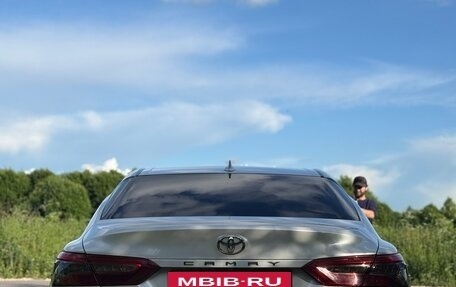 Toyota Camry, 2019 год, 2 650 000 рублей, 6 фотография