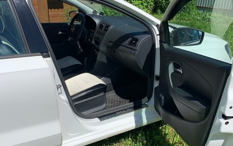 Volkswagen Polo VI (EU Market), 2012 год, 900 000 рублей, 5 фотография