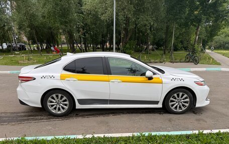 Toyota Camry, 2019 год, 1 520 000 рублей, 4 фотография