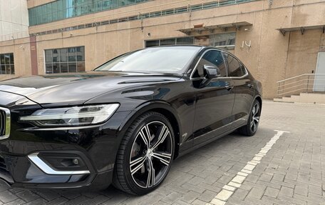 Volvo S60 III, 2020 год, 3 000 000 рублей, 5 фотография