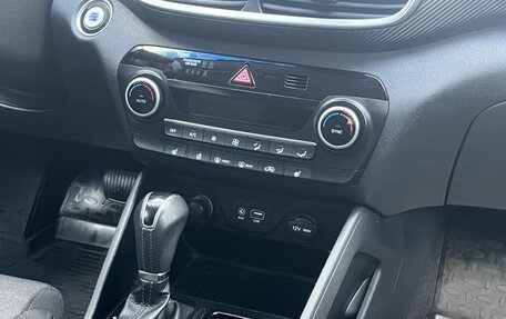 Hyundai Tucson III, 2019 год, 2 390 000 рублей, 14 фотография