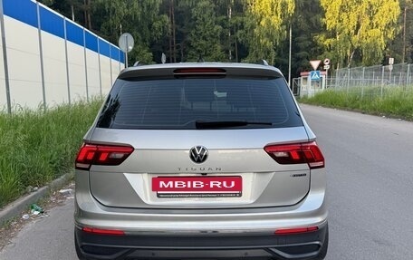 Volkswagen Tiguan II, 2021 год, 2 550 000 рублей, 8 фотография