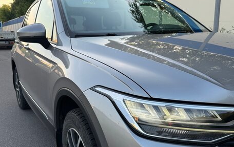 Volkswagen Tiguan II, 2021 год, 2 550 000 рублей, 10 фотография