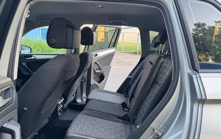 Volkswagen Tiguan II, 2021 год, 2 550 000 рублей, 19 фотография