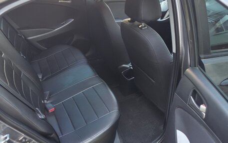 Hyundai Solaris II рестайлинг, 2015 год, 900 000 рублей, 7 фотография