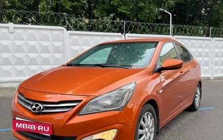 Hyundai Solaris II рестайлинг, 2014 год, 850 000 рублей, 2 фотография