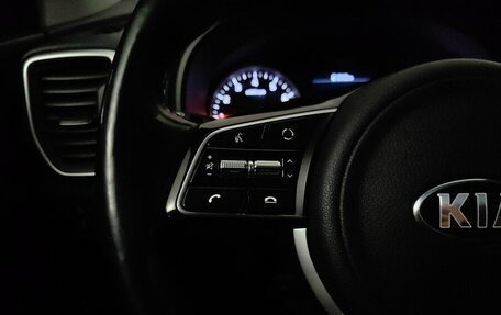 KIA Sportage IV рестайлинг, 2018 год, 2 249 000 рублей, 18 фотография