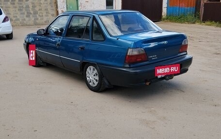 Daewoo Nexia I рестайлинг, 1999 год, 83 000 рублей, 2 фотография