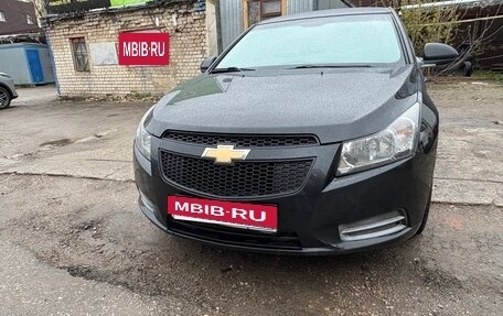 Chevrolet Cruze II, 2012 год, 500 000 рублей, 3 фотография