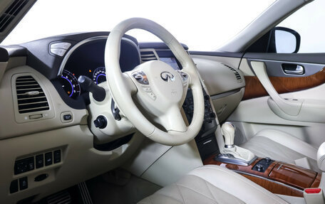 Infiniti QX70, 2015 год, 2 500 000 рублей, 16 фотография