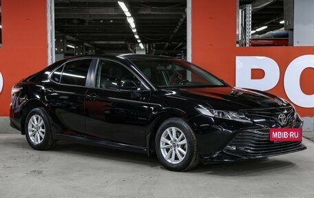 Toyota Camry, 2019 год, 3 049 000 рублей, 3 фотография