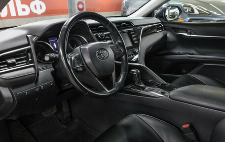 Toyota Camry, 2019 год, 3 049 000 рублей, 17 фотография