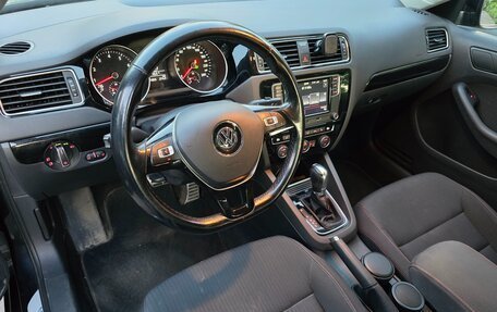 Volkswagen Jetta VI, 2017 год, 1 500 000 рублей, 2 фотография
