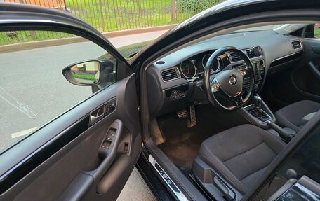 Volkswagen Jetta VI, 2017 год, 1 500 000 рублей, 17 фотография