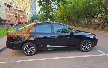 Volkswagen Jetta VI, 2017 год, 1 500 000 рублей, 13 фотография