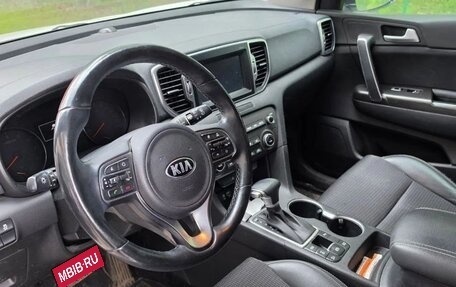 KIA Sportage IV рестайлинг, 2018 год, 2 000 000 рублей, 9 фотография