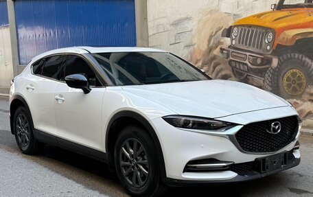 Mazda CX-4, 2023 год, 1 550 000 рублей, 3 фотография