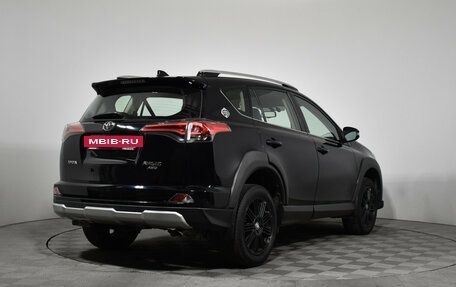 Toyota RAV4, 2018 год, 2 640 000 рублей, 5 фотография