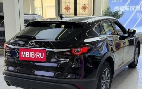 Mazda CX-4, 2023 год, 1 540 000 рублей, 8 фотография