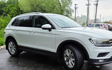 Volkswagen Tiguan II, 2019 год, 2 380 000 рублей, 4 фотография