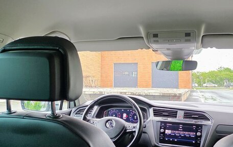 Volkswagen Tiguan II, 2019 год, 2 380 000 рублей, 7 фотография