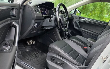 Volkswagen Tiguan II, 2019 год, 2 380 000 рублей, 9 фотография