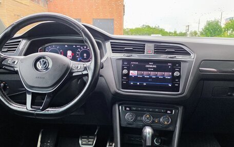 Volkswagen Tiguan II, 2019 год, 2 380 000 рублей, 13 фотография
