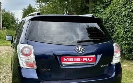 Toyota Verso I, 2010 год, 1 200 000 рублей, 2 фотография